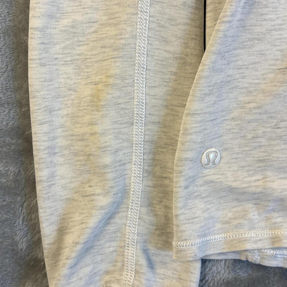 Lululemon Women’s Long Sleeve Top Gray Athletic Yoga Gym Size M - Picture 4 of 7